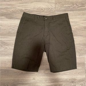 Men’s Volcom brand flat front shorts, size: 34